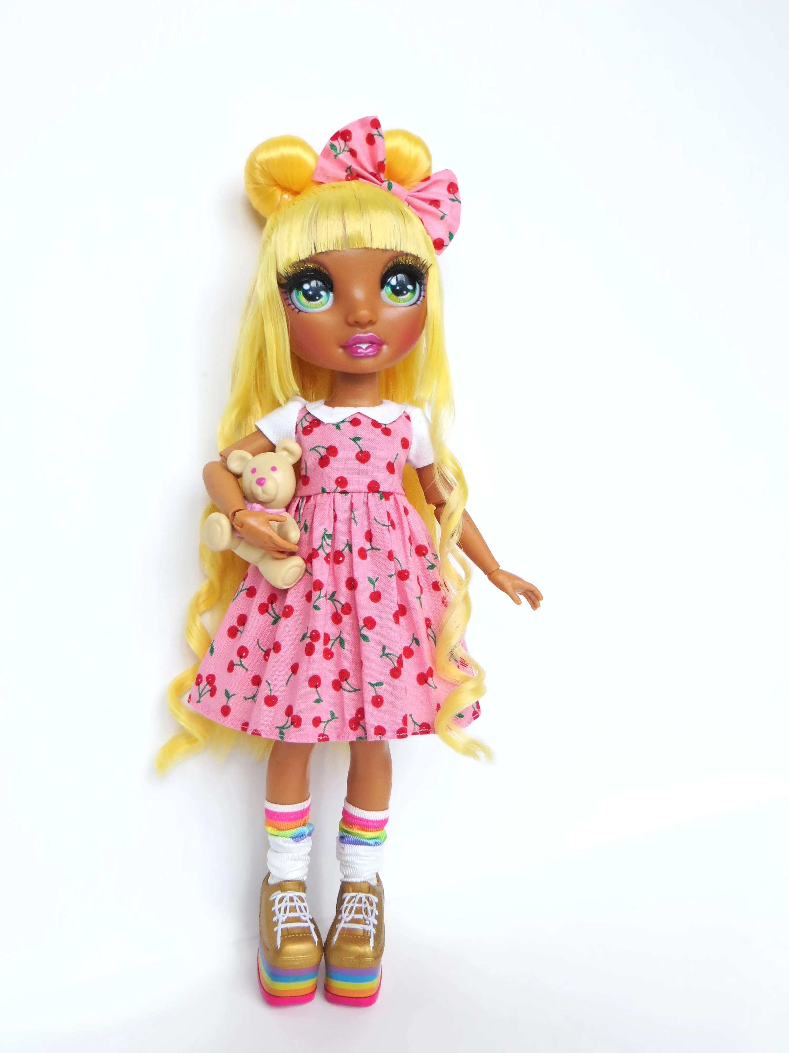 PC Looking Glass Lolita 11" Fashion Doll - Wonderland Alice Dress and apron/pinafore outfit - Downloadable RAD Doll Clothes PDF Sewing Pattern